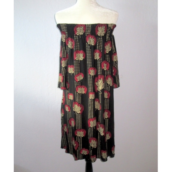 Dezigns by Kamohoalii Dresses & Skirts - NWT Kamohoalii Ohia Lehua Off the Shoulder Dress